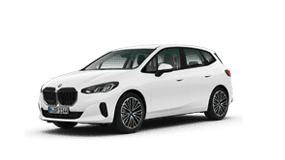 Oranger BMW 2er Active Tourer in Seitenansicht auf weißem Hintergrund.